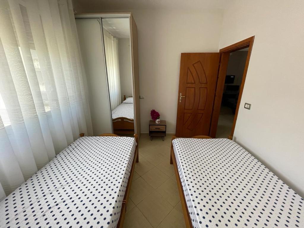 Near By The Sea Apartment ساراندا المظهر الخارجي الصورة